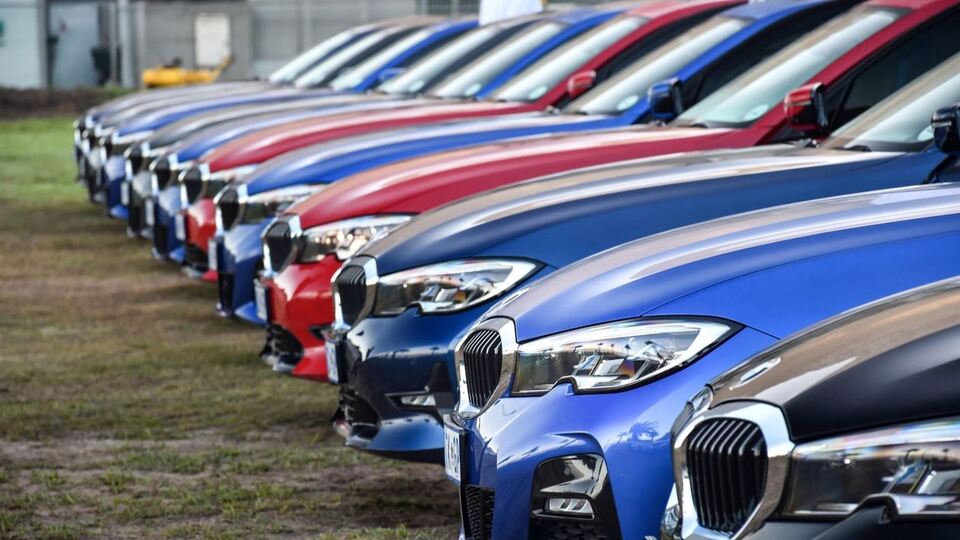 İthal otomobillerde yeni vergi düzenlemesi