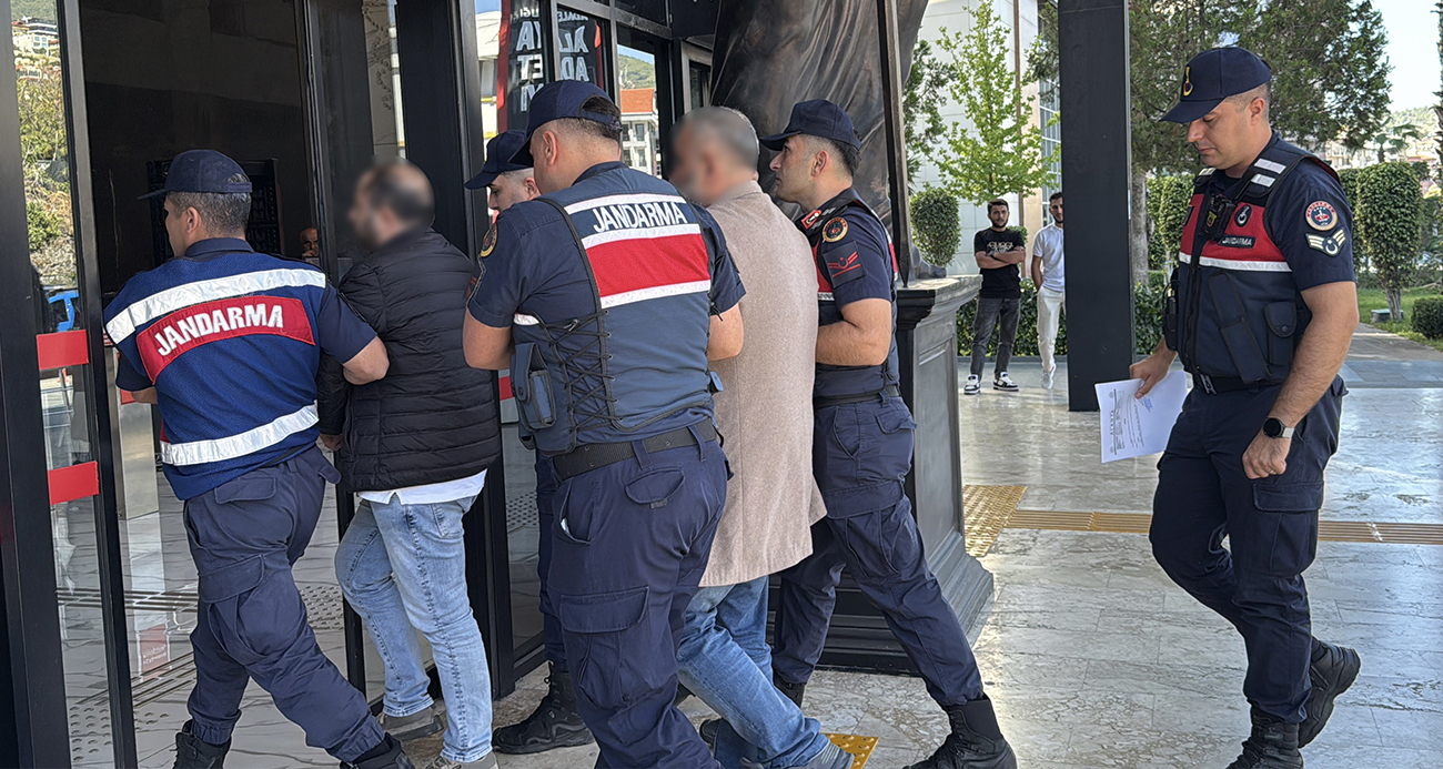 Alanya’da Sahte Pasaport Operasyonu: 6 Gözaltı