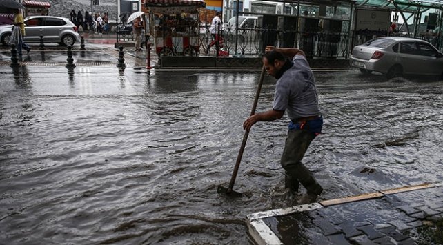 8 İle Sarı Kodlu Alarm! İçişleri'nden Sel ve Su Baskını Uyarısı