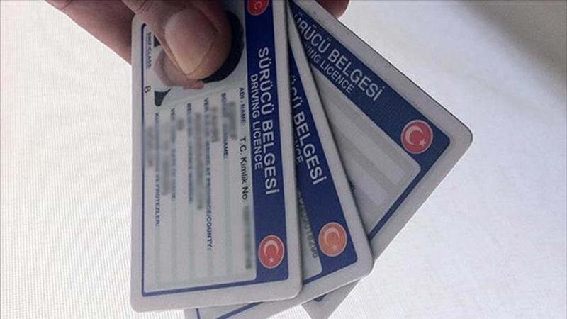 Ehliyet Yenilemede Son Hafta! 1,9 Milyon Kişiyi Bekleyen 7.423 TL Ceza