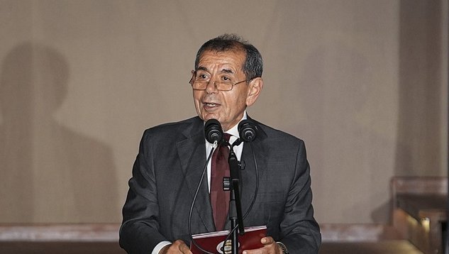 Özbek'ten Flaş Osimhen Açıklaması: Sözleşmede ve Çıkış Maddesi Yok!