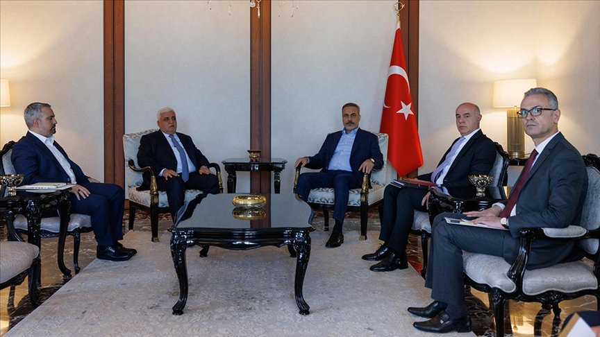 Bakan Fidan ve Haşdi Şabi Komisyonu Başkanı Feyyad Görüştü