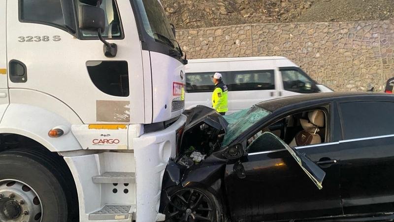 Van'da Dehşet: Tanker Kazasında 2 Kişi Can Verdi, 3'ü Çocuk Yaralı
