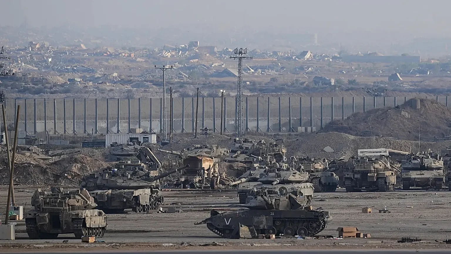 Gaza’da Ateşkes İlanı Sonrası Bombalamalar: Barış Umudu Sarsılıyor