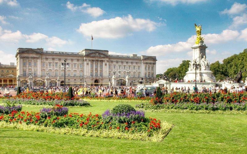 Kral Charles, Prens Andrew’u Parayla Susturacak mı?