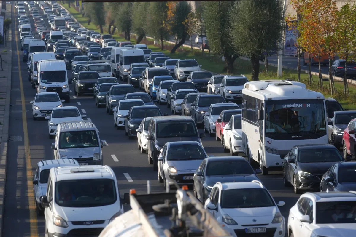 Ankara Trafiği Kilitleniyor: Araç Sayısı 3 Milyon Sınırında