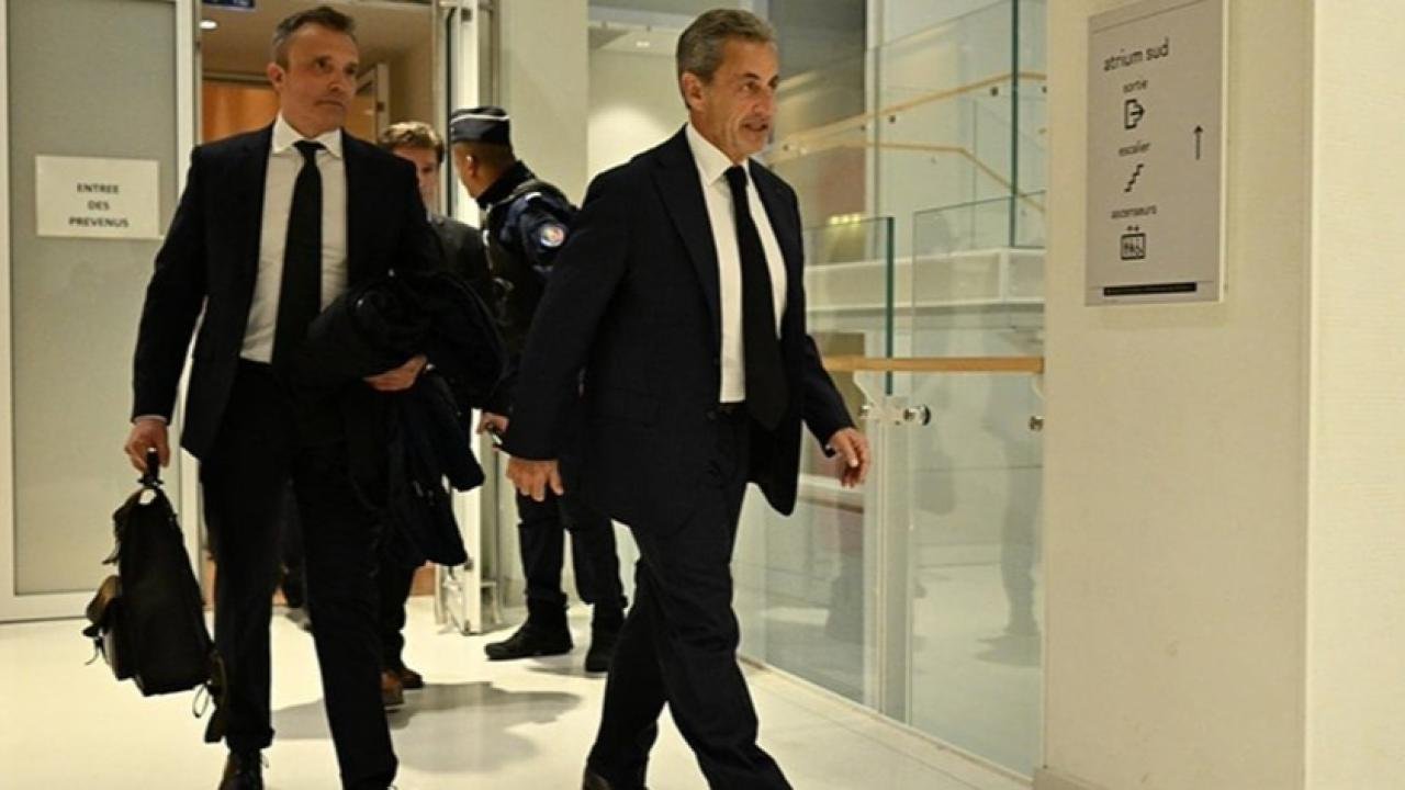 Nicolas Sarkozy Hapisten Çıktı