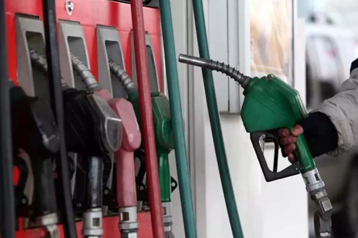 Akaryakıt zammı tabelaya yansıdı! İşte 15 Kasım il il güncel benzin, motorin ve LPG fiyatları