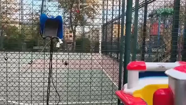 Elektrikli Oyuncaklara Binen 5 Çocuk Akıma Kapıldı