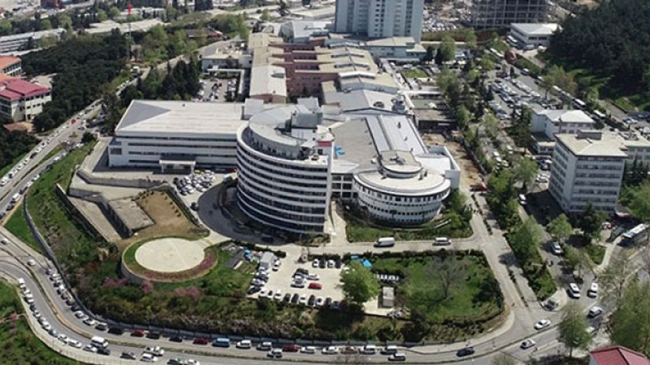 Trabzon'da Prof. Dr. C.K., 'Elden Ücret' İddiasıyla Tutuklandı