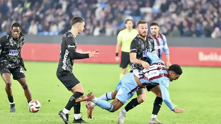 Trabzonspor Kupada Şokta: Alanyaspor Galip, Fatih Tekke Dertli