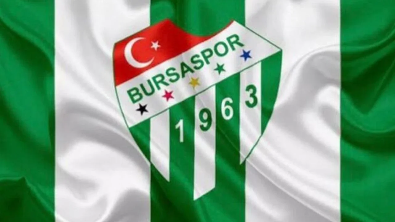 Bursaspor’da şok ayrılık: Lider hoca bıraktı!