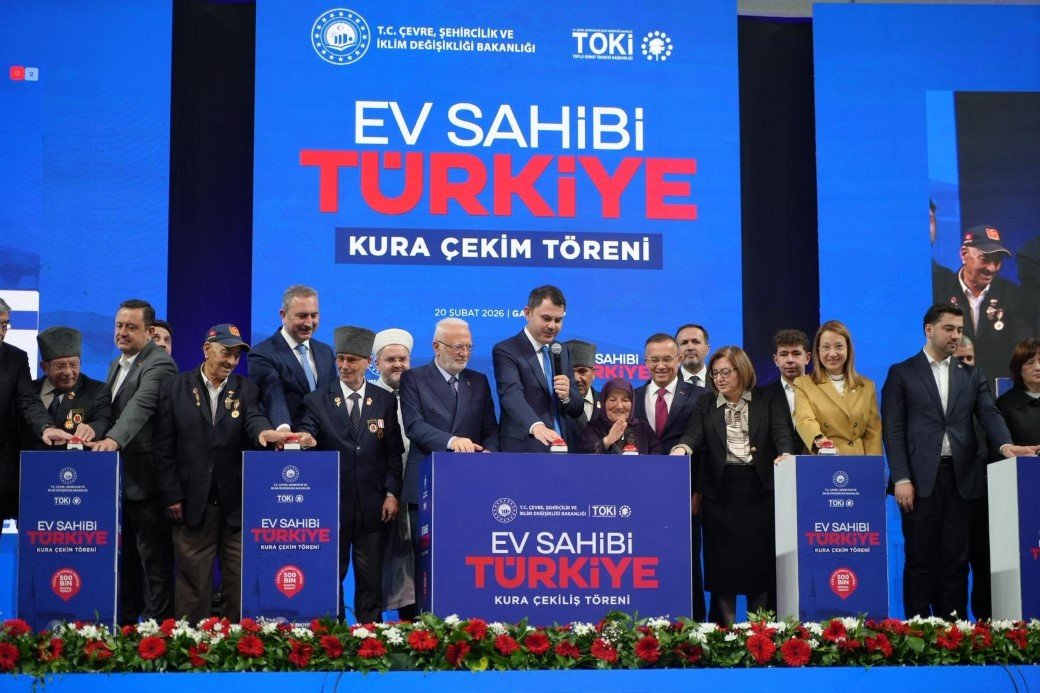 Bakan Kurum`dan Mujde: Afet Konutlarında Donmuş Fiyat Modeli