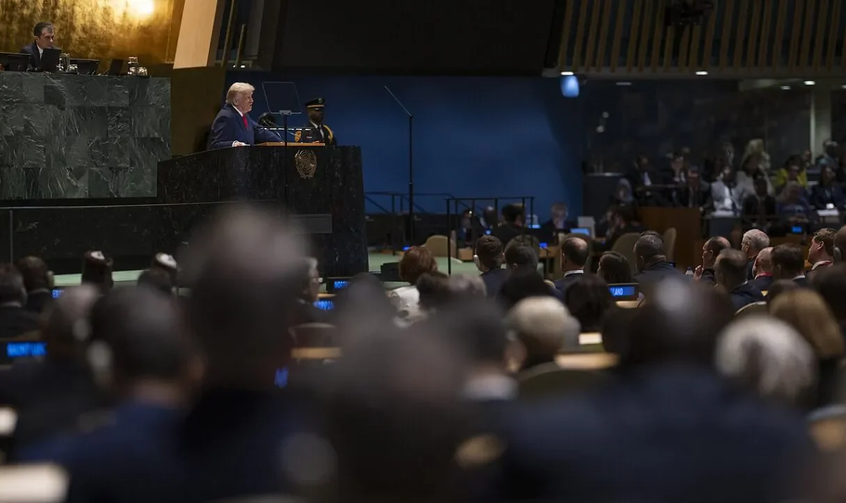 Trump'tan İran Masasında Sert Çıkış: Memnun Değilim!