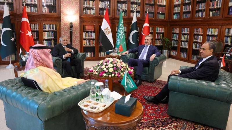 Fidan’dan İslamabad’da Kritik Dörtlü Zirve Diplomasisi