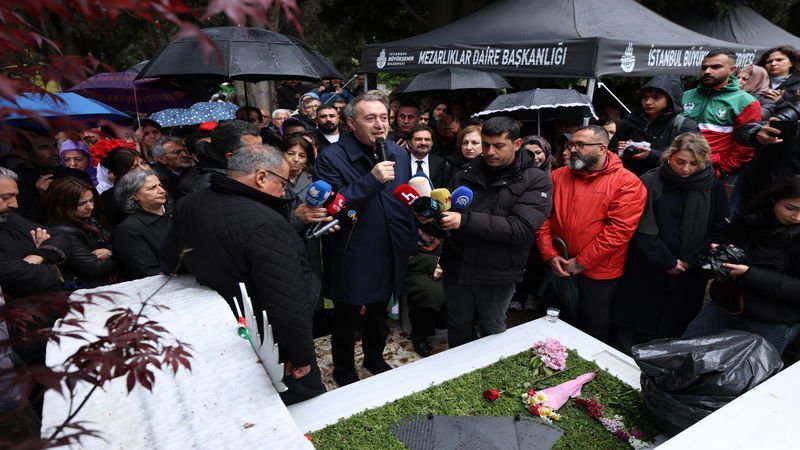 Sırrı Süreyya Önder Mezarı Başında Anıldı