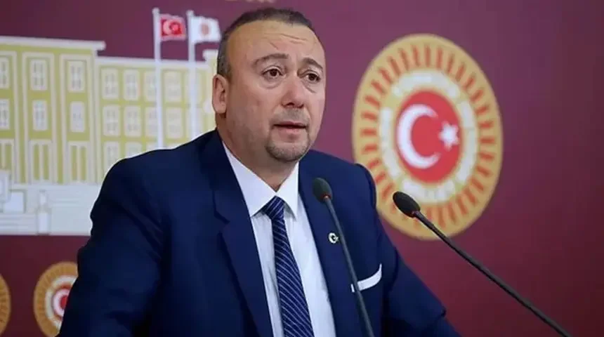Özkan Yalım, CHP'den ihraç edildi