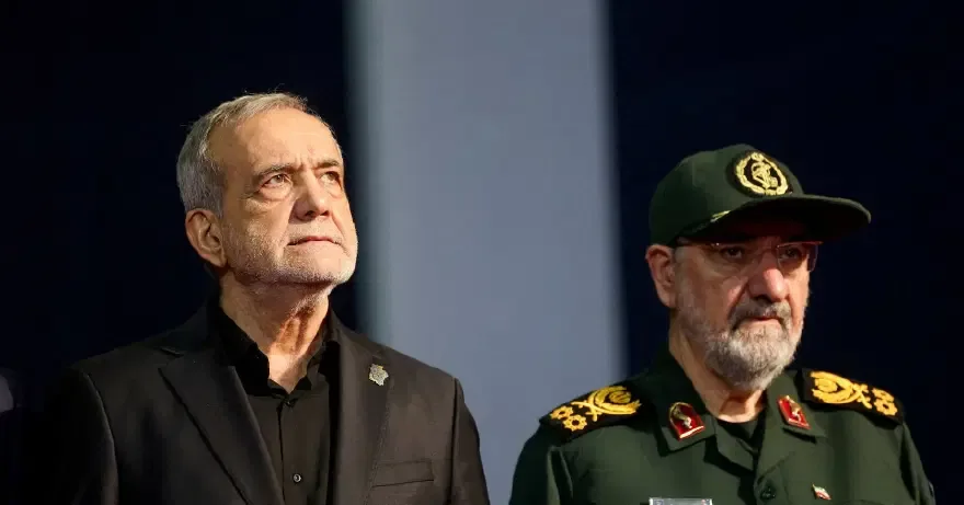 ABD ekonomik taarruz ilan etti, İran petrolü kesiyor