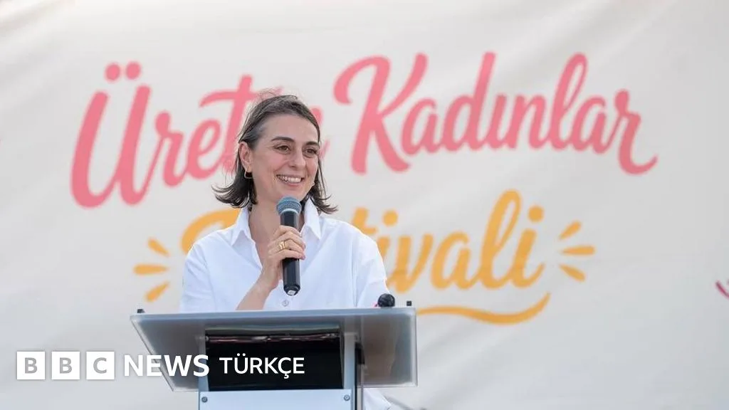 Üsküdar Belediye Başkanı Sinem Dedetaş ve Üç Kişi Tutuklandı