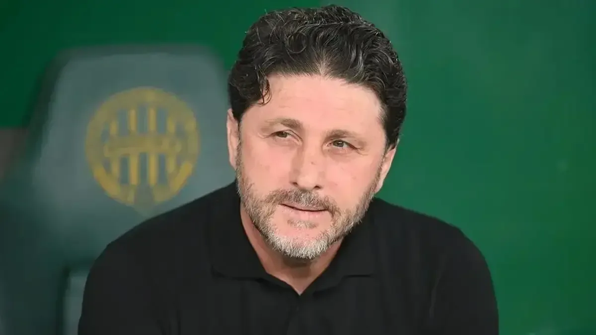 FATİH TEKKE İSTİFA ETTİ Mİ? Trabzonspor Teknik Direktörü Fatih Tekke Görevine Devam Edecek Mi? Amedspor Maç...