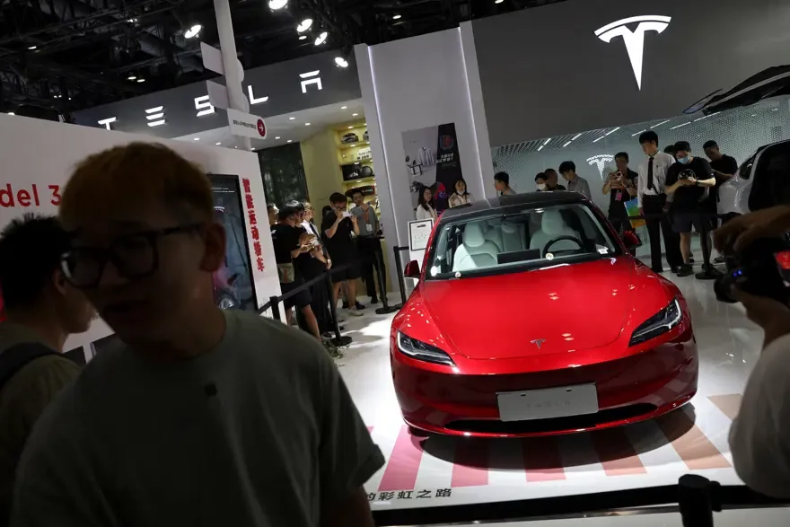 Tesla ve Çinli üreticiler milyonlarca aracı geri çağırıyor