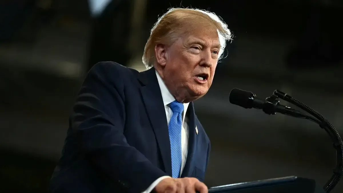 Trump, Umman'ı Bombalamakla Tehdit Etti