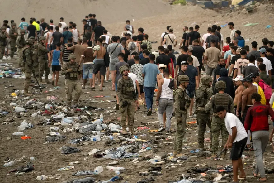 Ceuta'ya 24 saatte 60 bin göçmen geçti, 57 kişi hayatını kaybetti