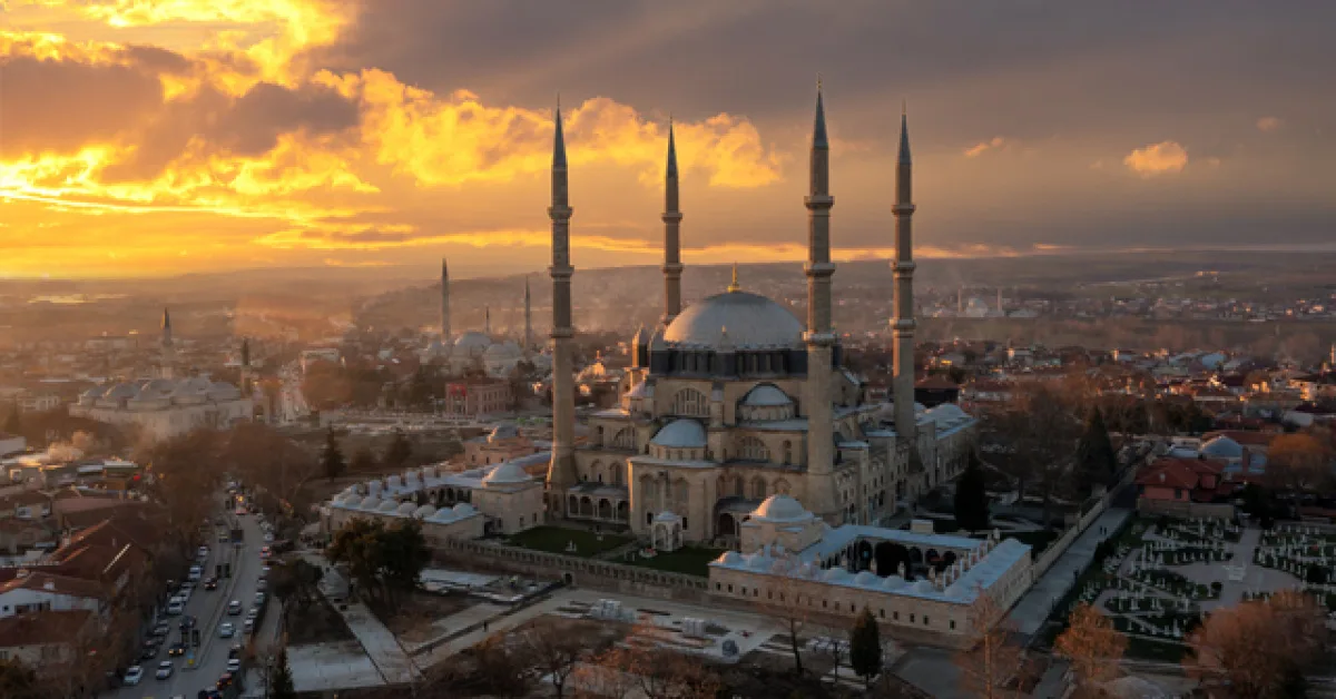 Mevlid Kandili 2026 Ne Zaman Kutlanacak?