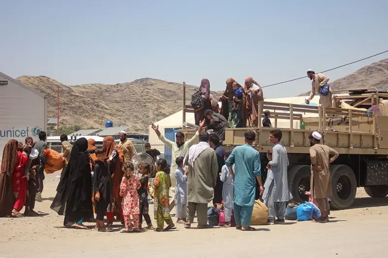 Afganista'a geri gönderilen altı milyon kişinin Taliban ile yaşama mücadelesi