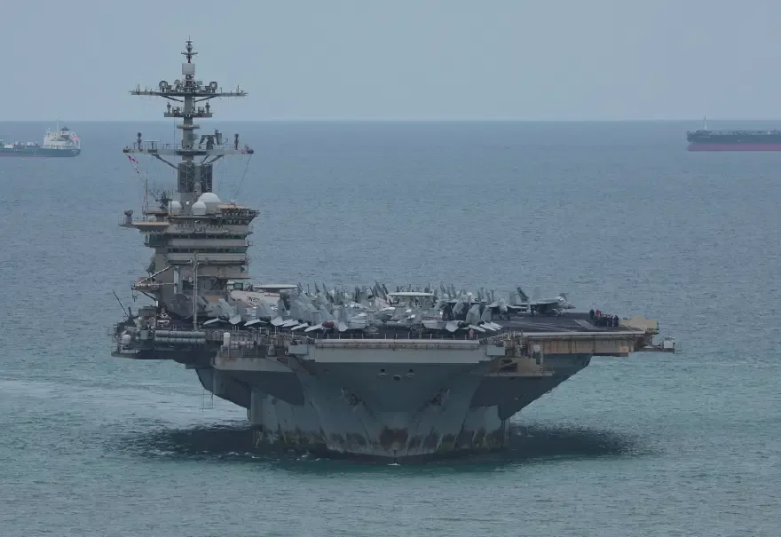 Aylarca denizden çıkmadı. USS Abraham Lincoln'ın son hali şaşırttı