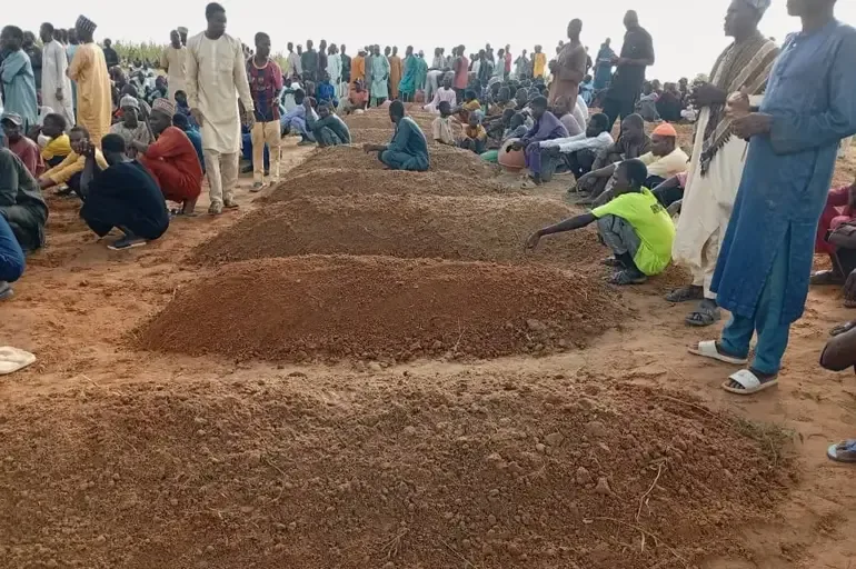 Nijerya'da işçi teknesi alabora oldu, 52 kişi hayatını kaybetti