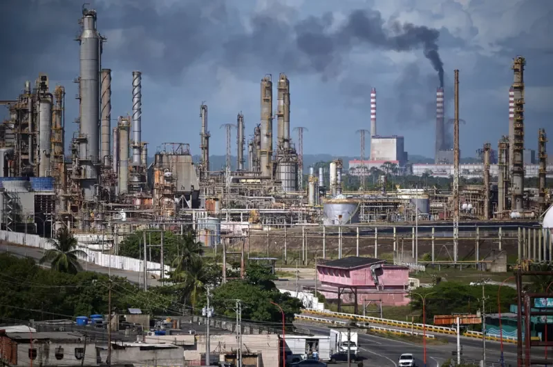 ABD'nin Venezuela ile vardığı 65 milyar varillik petrol anlaşması hakkında neler biliniyor?