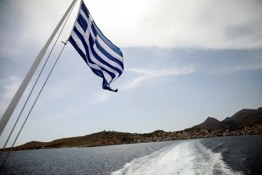 Yunanistan'a Turist Akını: Ünlü İsimlerin Etkisi ve Yeni Dizi Çekimleri