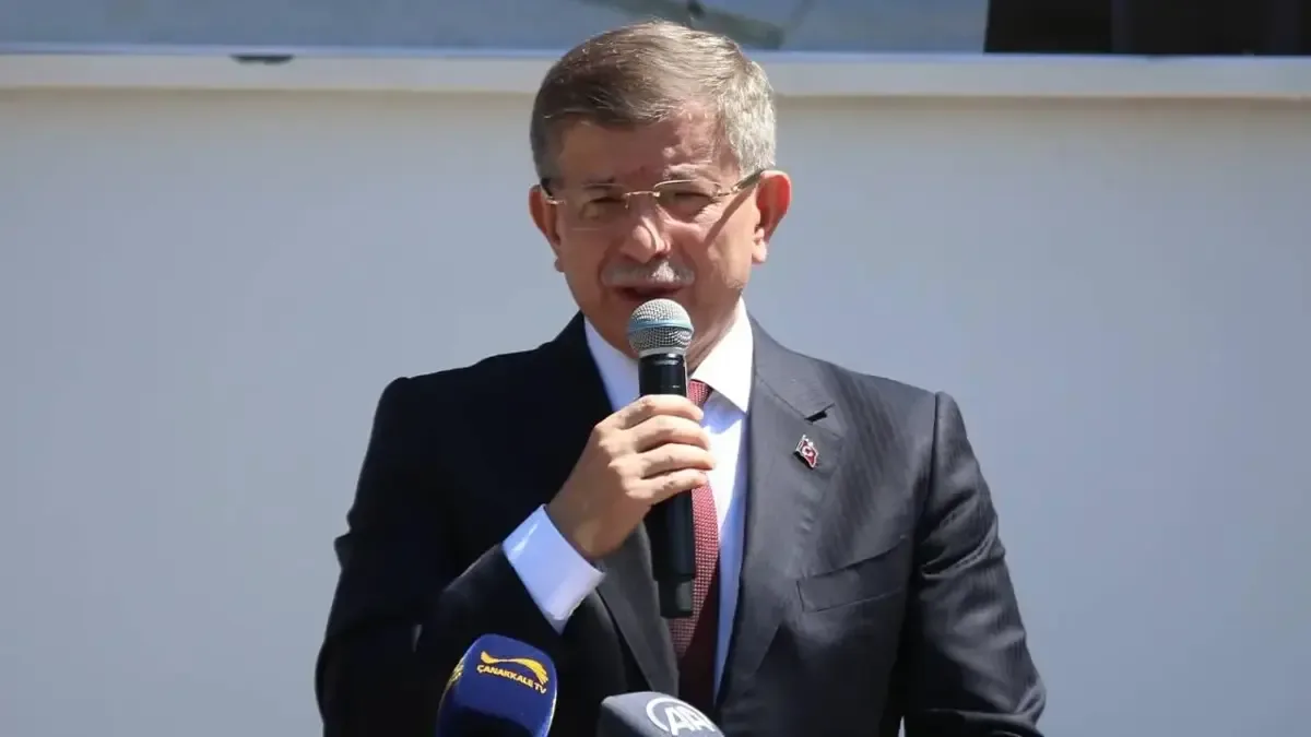 SON DAKİKA... Ahmet Davutoğlu hakkında soruşturma!