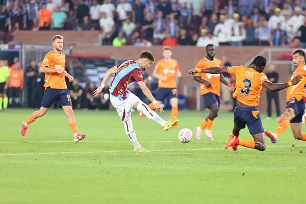 Trabzonspor, Başakşehir'i 2-1 mağlup etti
