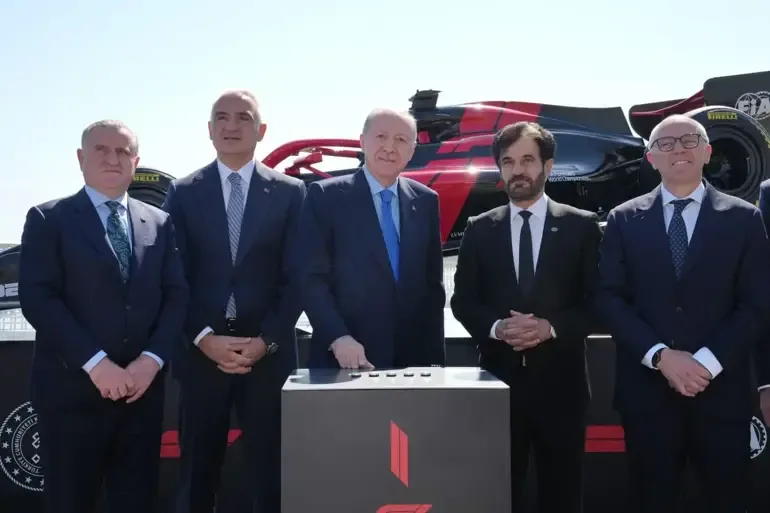 Bakan Ersoy müjdeyi verdi: İstanbul Park, 2031'e kadar F1 takviminde