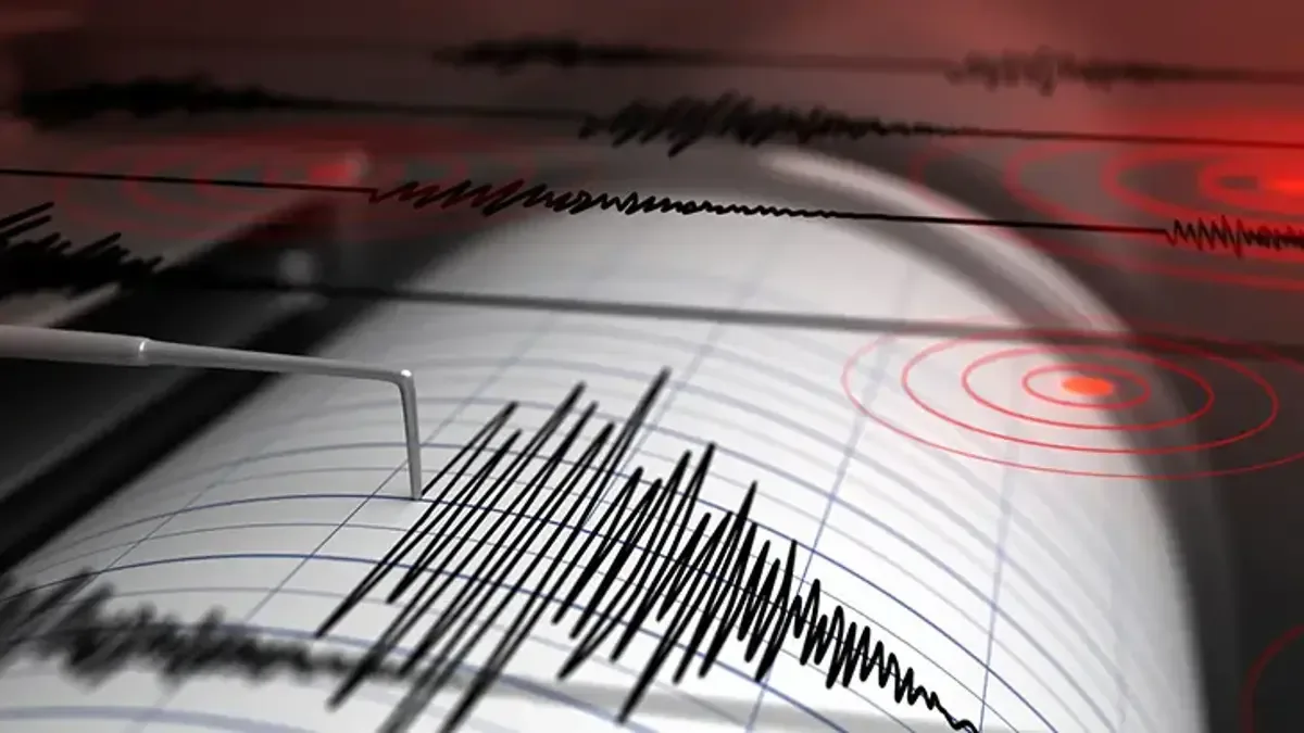 Endonezya'da 5.7 Şiddetinde Deprem