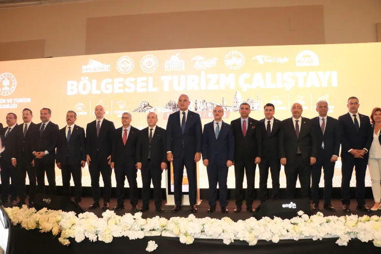 Bakan Ersoy: Turizmi yılın 12 ayına yaymayı hedefliyoruz