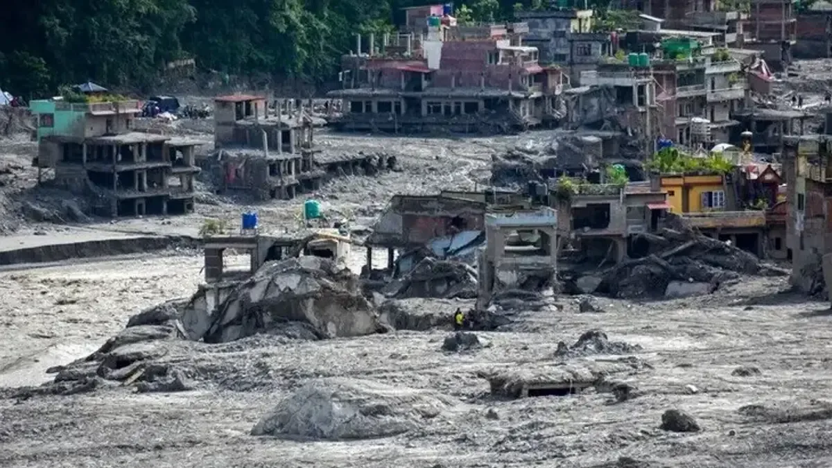 Nepal'de sel felaketinden günler sonra gelen mucize! 'Ses duyuldu'