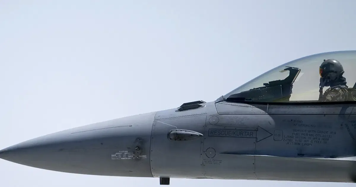 NATO hava sahasında İHA alarmı. Türk jetleri havalandı