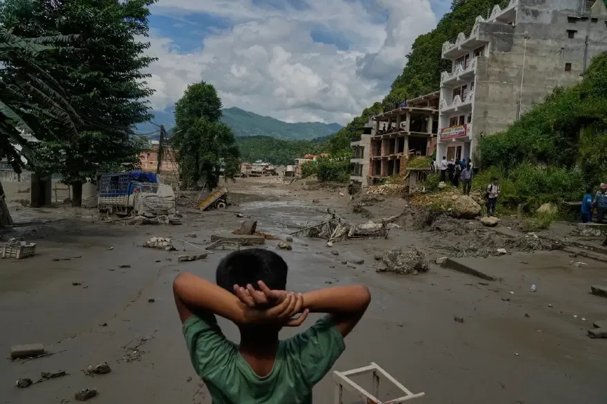 Nepal ve Tibet'teki sel felaketinde can kaybı 750'ye yükseldi