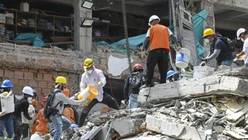 Meksika açıklarında 5,7 büyüklüğünde deprem