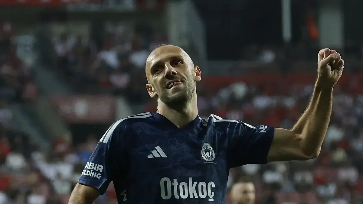 Vedat Muriç seriyi üç maça taşıdı: Konya, Lyon ve Samsun
