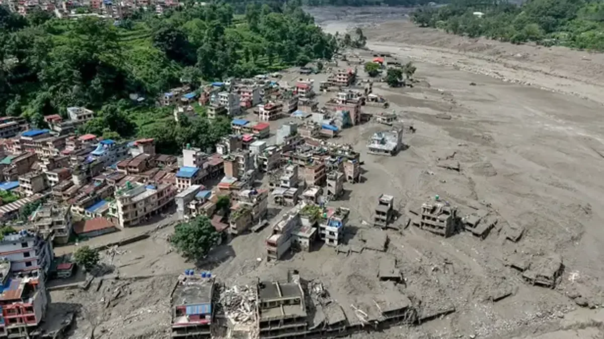 Nepal'de 'ölüm' seli! En az 800 kişi kayıp, şok iddia: 'Dev parça koptu'