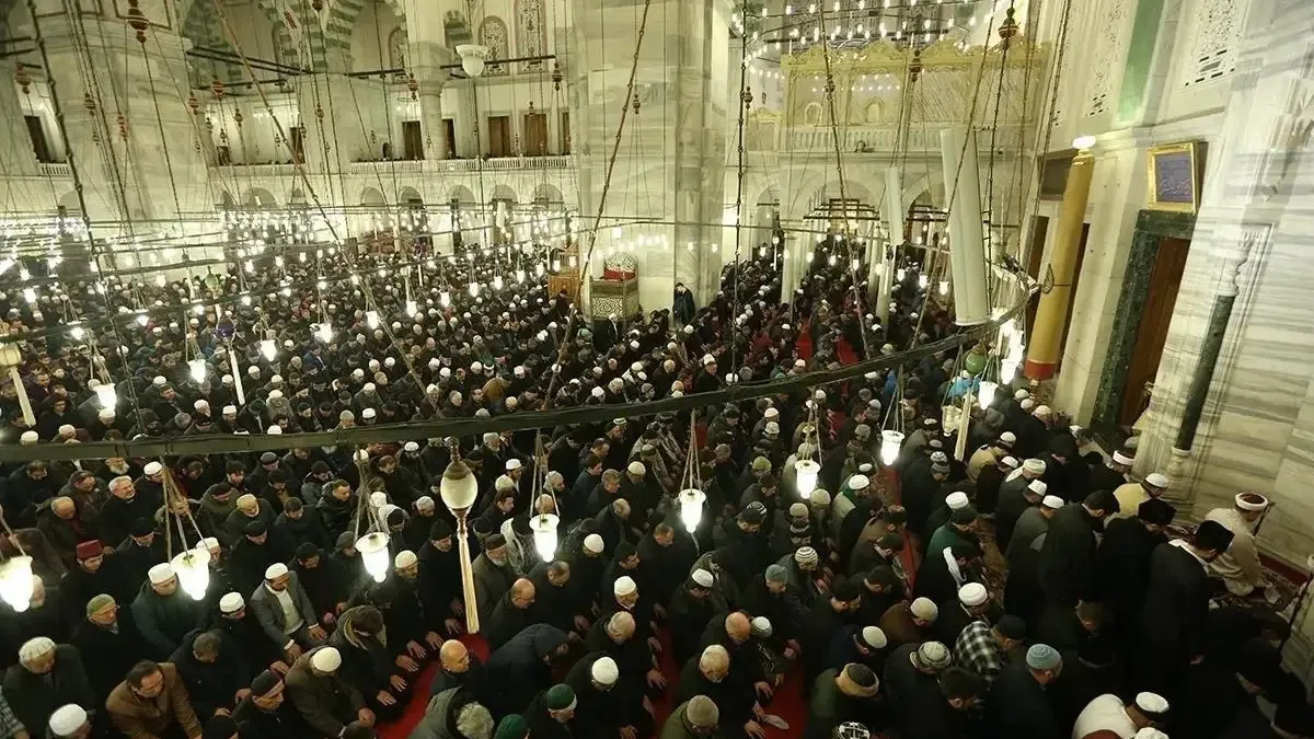 28 AĞUSTOS CUMA HUTBESİ KONUSU VE PDF METNİ! Diyanet yayınladı: 'Vatan Sevgisi'