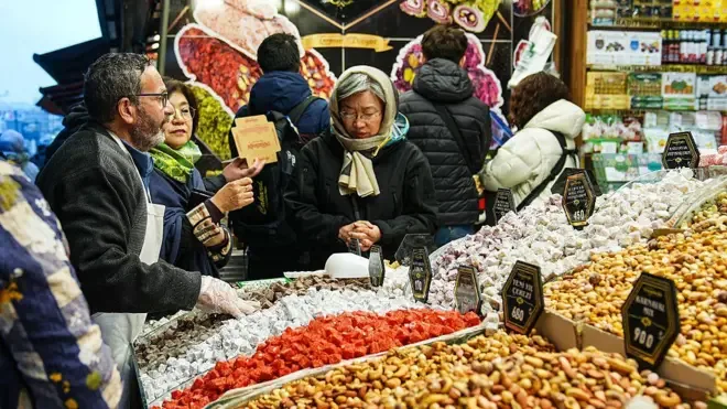 TÜİK ağustos enflasyonunu % 31,51; ENAG % 49,03 olarak açıkladı