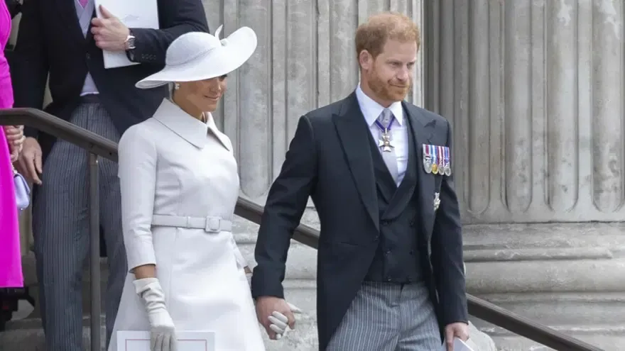 Harry ve Meghan İngiltere'ye Dönmeye Hazırlanıyor