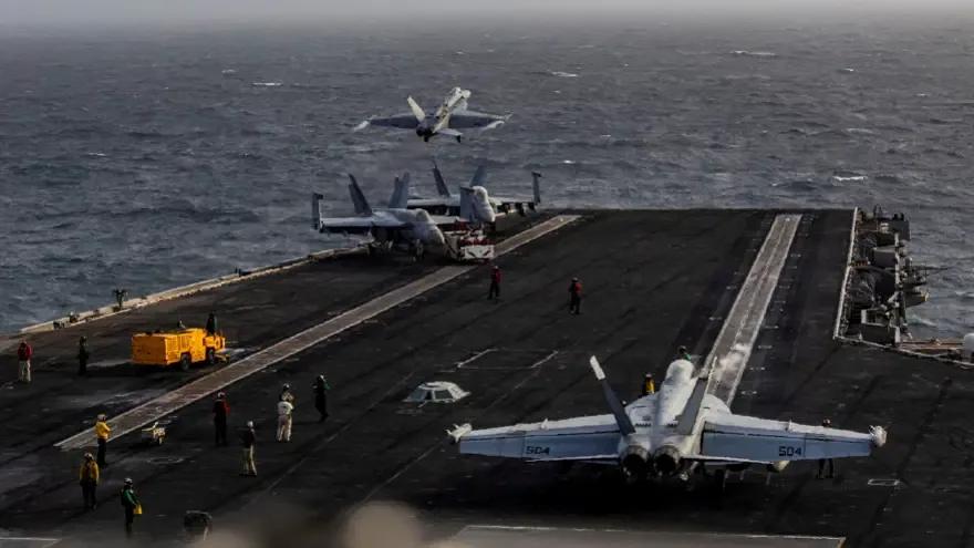 USS Abraham Lincoln Uçak Gemisinde Yaşam Koşulları Tartışma Konusu