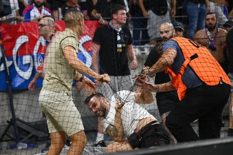 Mağlubiyeti hazmedemediler! Fenerbahçe-Lyon maçı sonrası Guendouzi'ye çirkin saldırı