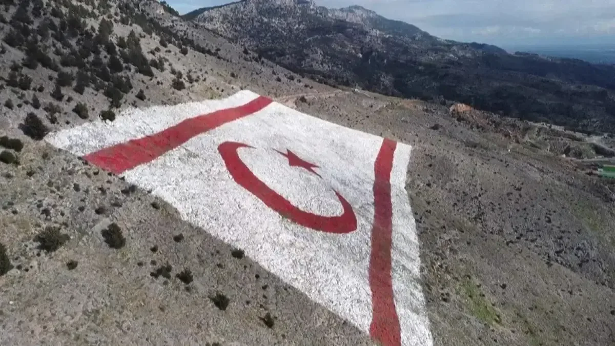 KKTC'de Aşırı Sıcaklar Nedeniyle Açık Alanda Çalışma Yasaklandı